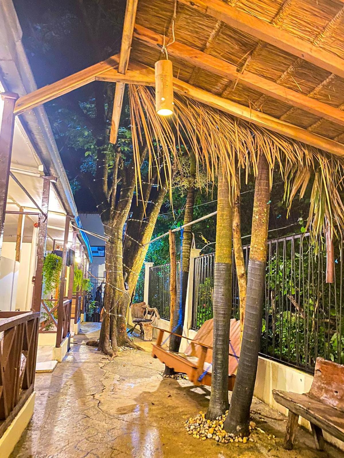 Aquaholik Traveler'S Lodge El Nido Dış mekan fotoğraf
