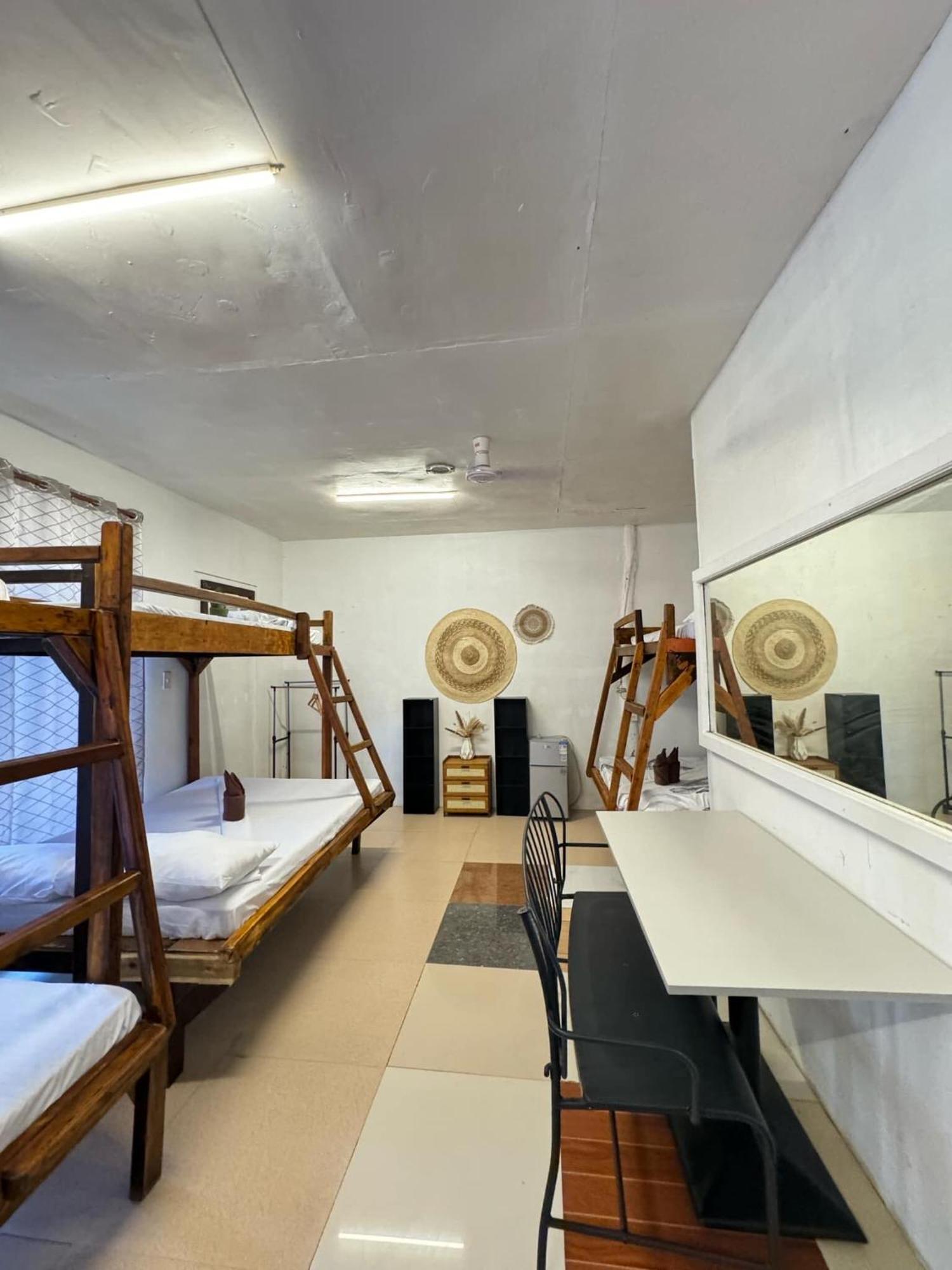 Aquaholik Traveler'S Lodge El Nido Dış mekan fotoğraf
