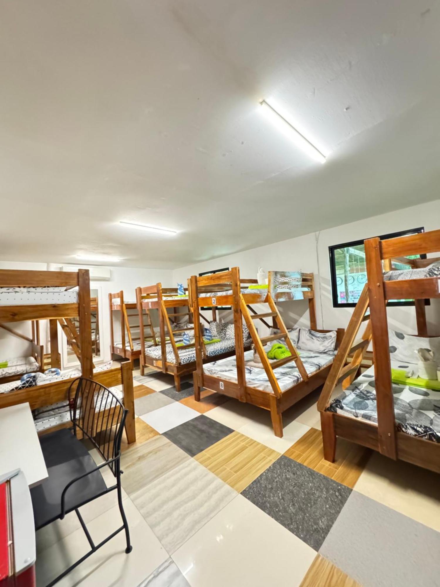 Aquaholik Traveler'S Lodge El Nido Dış mekan fotoğraf